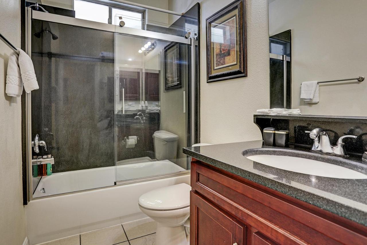 Villa Corporate 2 Bedroom Suite Furnished Condo Houston Exterior foto